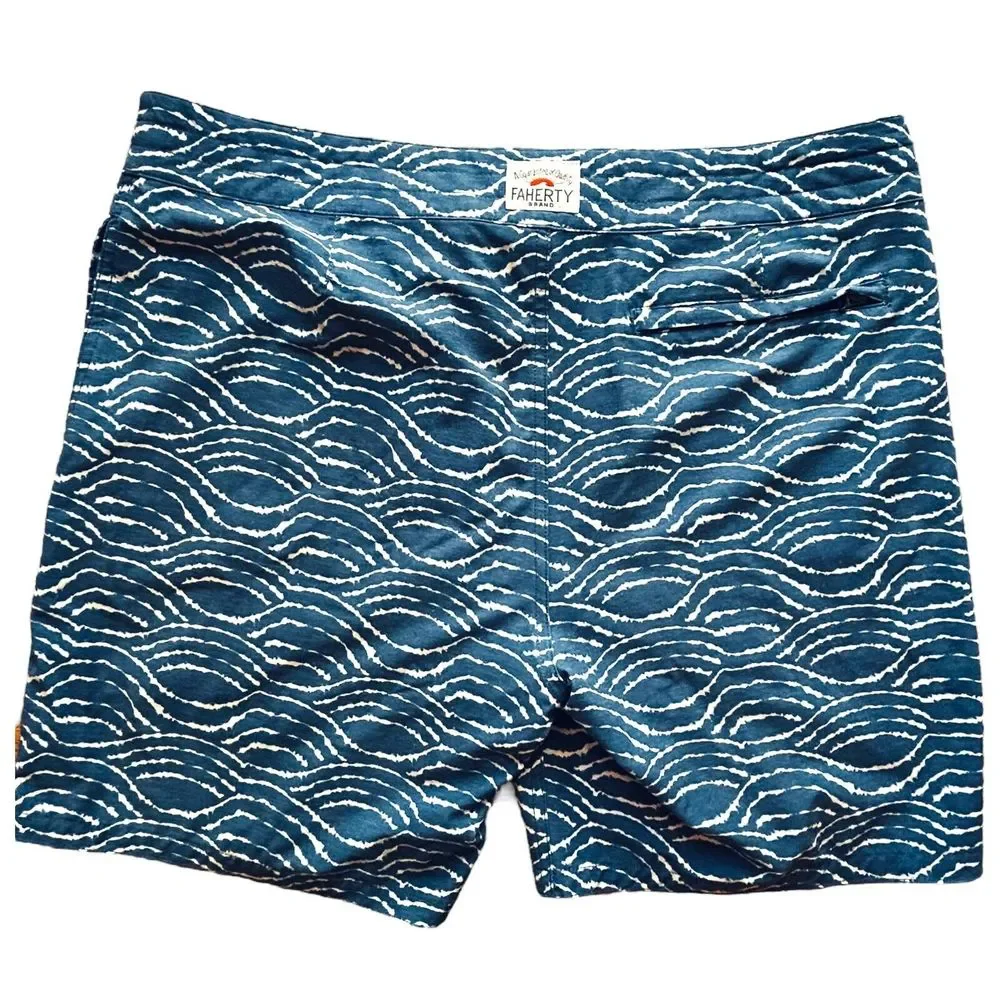 Faherty Classic 7 Inch Board Shorts Blue Fishscale Batik Recycled Men's Size 36